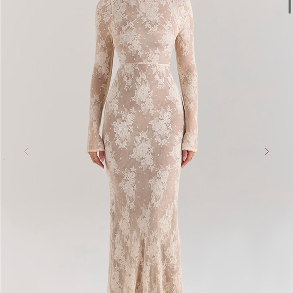 House of CB Dresses & Skirts - Elegant Lace Long Sleeve Dress in Cream
